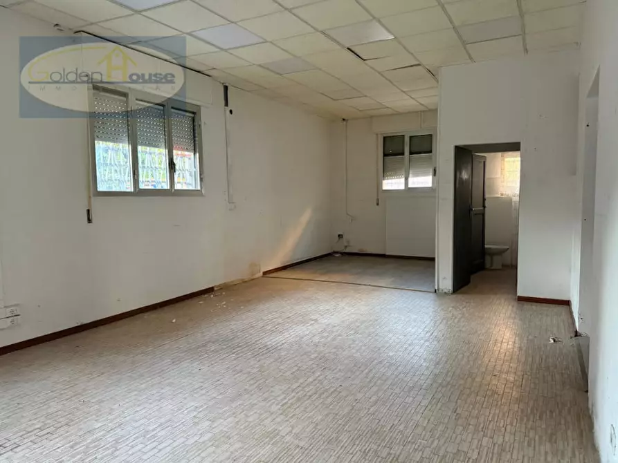 Immagine 9 di Negozio in vendita  in Corso Giuseppe Mazzini 321 a Molinella