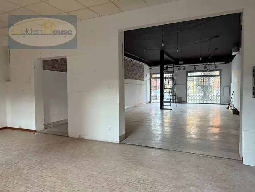Immagine 11 di Negozio in vendita  in Corso Giuseppe Mazzini 321 a Molinella