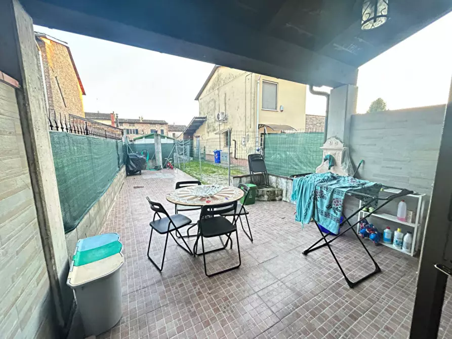 Immagine 15 di Villetta a schiera in vendita  in Frazione Trai a Sorbolo Mezzani