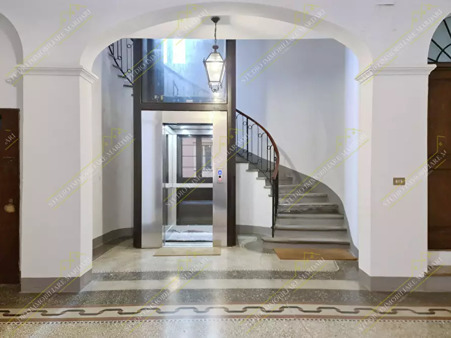 Immagine 25 di Appartamento in vendita  in Viale Caduti in Guerra a Modena