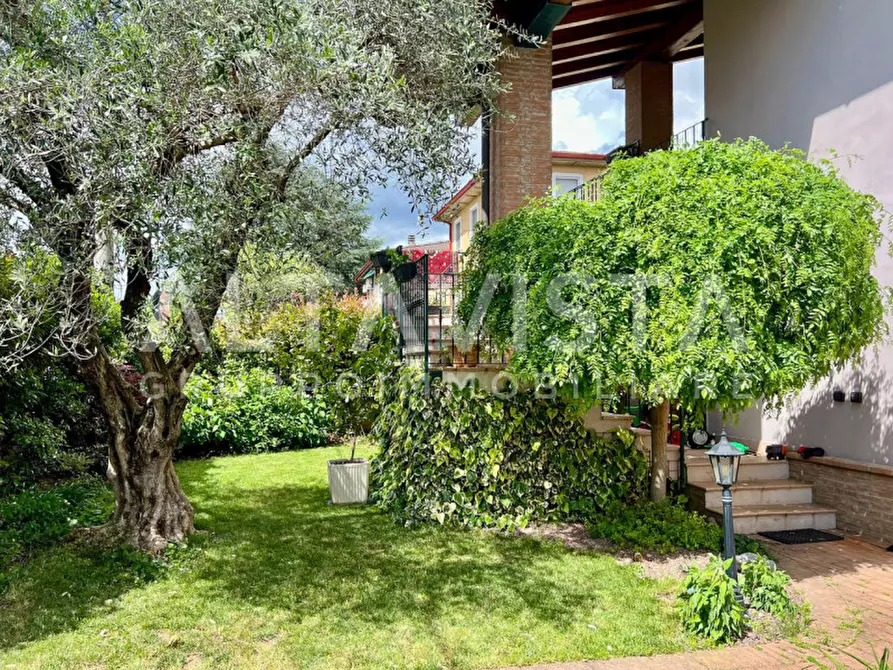 Immagine 3 di Appartamento in vendita  in Via Vittorio Veneto a Mazzano