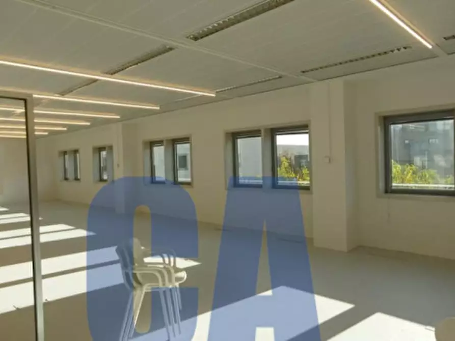 Immagine 4 di Ufficio in affitto  in VIALE PIERO E ALBERTO PIRELLI a Milano