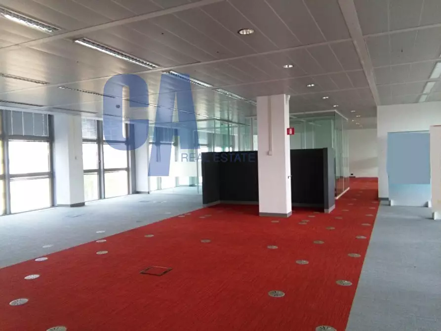 Immagine 17 di Ufficio in affitto  in VIALE PIERO E ALBERTO PIRELLI a Milano