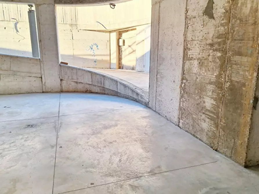 Immagine 1 di Posto auto in vendita  in C. da Peschiera, N. snc a Macerata