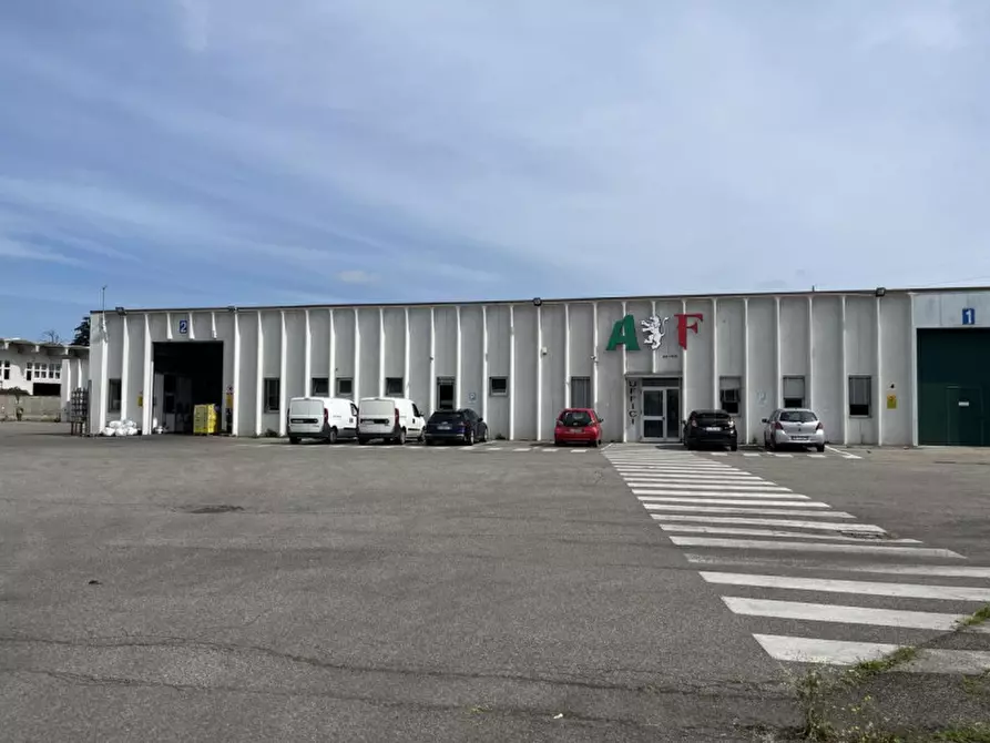 Immagine 20 di Capannone industriale in vendita  in Via Lazzaretto, 21042 Caronno Pertusella VA, Italia a Caronno Pertusella