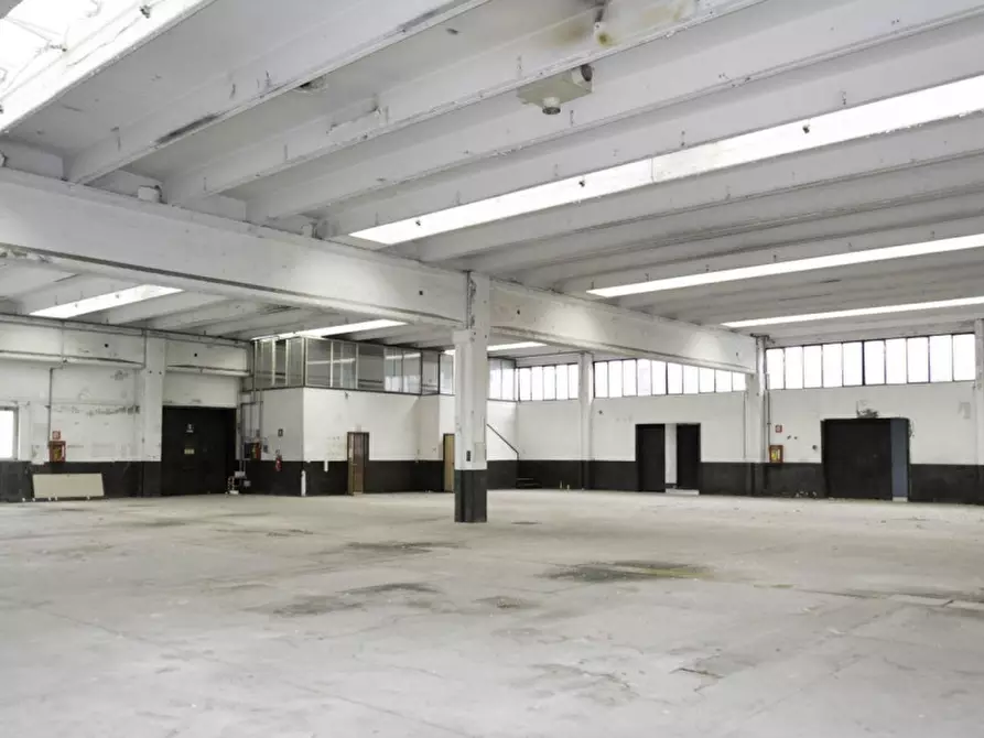 Immagine 25 di Capannone industriale in vendita  in Via Lazzaretto, 21042 Caronno Pertusella VA, Italia a Caronno Pertusella