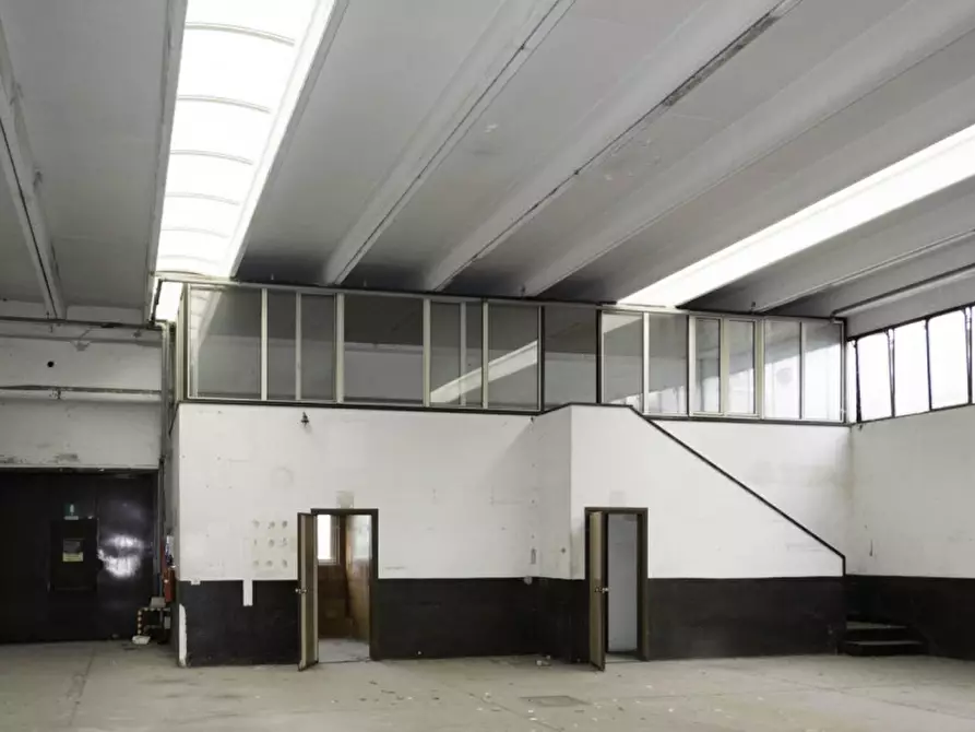 Immagine 27 di Capannone industriale in vendita  in Via Lazzaretto, 21042 Caronno Pertusella VA, Italia a Caronno Pertusella