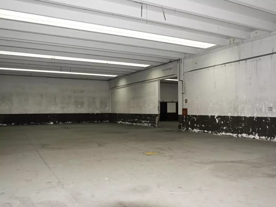 Immagine 29 di Capannone industriale in vendita  in Via Lazzaretto, 21042 Caronno Pertusella VA, Italia a Caronno Pertusella