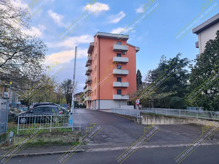 Immagine 1 di Appartamento in vendita  in Via Tito Speri a Modena