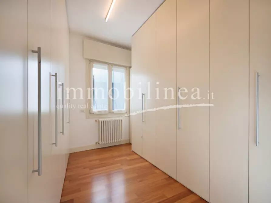 Immagine 23 di Appartamento in vendita  in VIA SAN GIOVANNI n. 7 Piano 3 a Garda