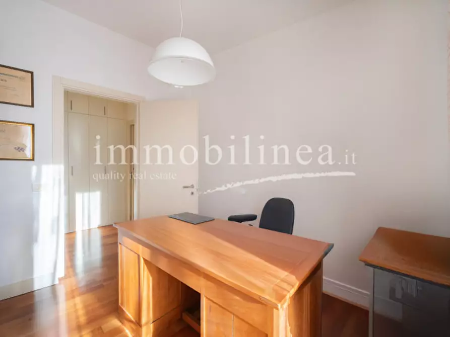 Immagine 32 di Appartamento in vendita  in VIA SAN GIOVANNI n. 7 Piano 3 a Garda