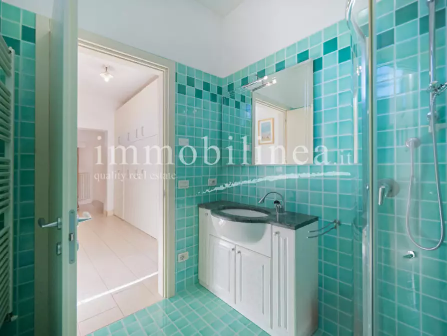 Immagine 39 di Appartamento in vendita  in VIA SAN GIOVANNI n. 7 Piano 3 a Garda