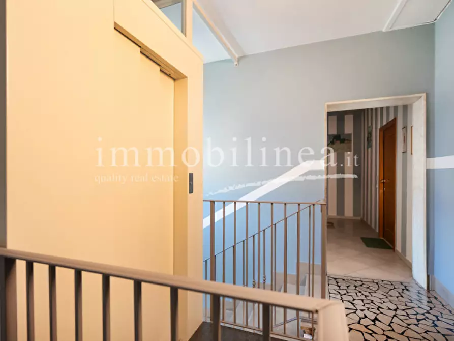 Immagine 44 di Appartamento in vendita  in VIA SAN GIOVANNI n. 7 Piano 3 a Garda