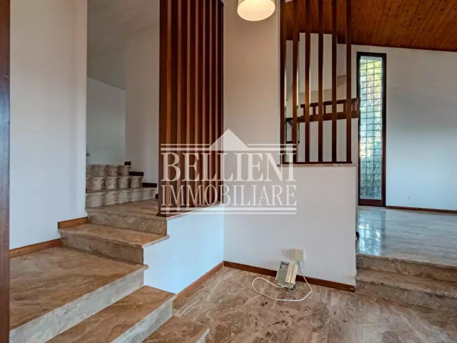 Immagine 5 di Villa in vendita  in via Giardi a Arcugnano