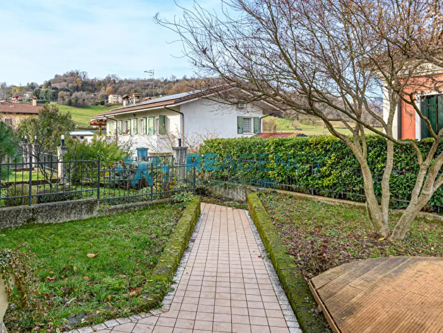 Immagine 8 di Villetta a schiera in vendita  in VIA SCORLONI a Trissino