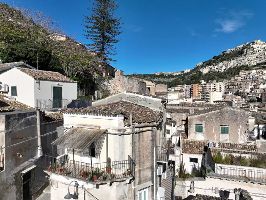 Immagine 7 di Appartamento in vendita  in Via Giuseppe Gugliotta a Modica