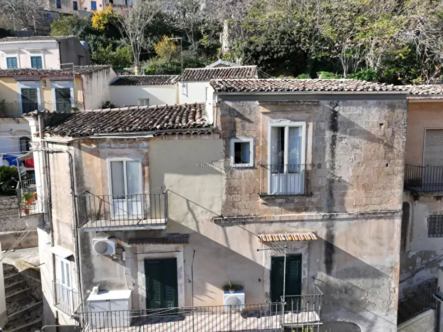 Immagine 10 di Appartamento in vendita  in Via Giuseppe Gugliotta a Modica