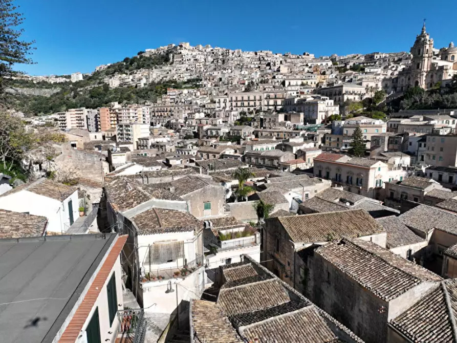 Immagine 25 di Appartamento in vendita  in Via Giuseppe Gugliotta a Modica