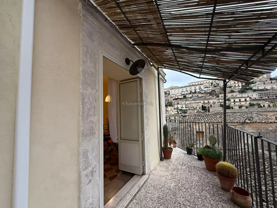 Immagine 33 di Appartamento in vendita  in Via Giuseppe Gugliotta a Modica