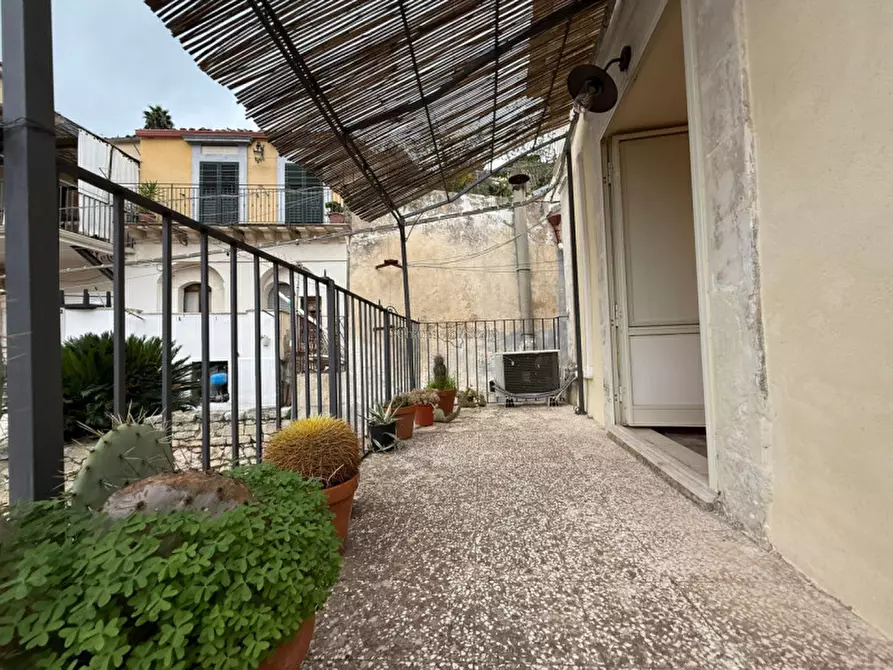 Immagine 34 di Appartamento in vendita  in Via Giuseppe Gugliotta a Modica