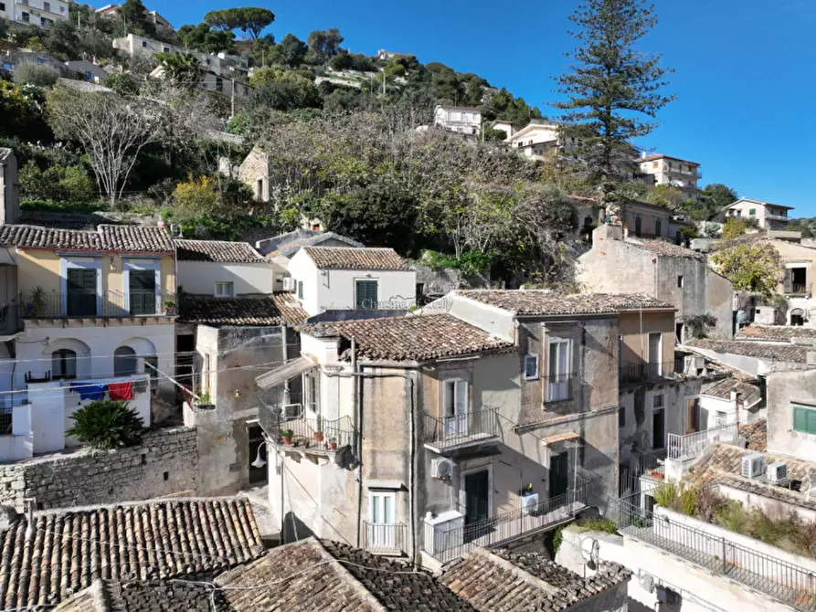 Immagine 43 di Appartamento in vendita  in Via Giuseppe Gugliotta a Modica