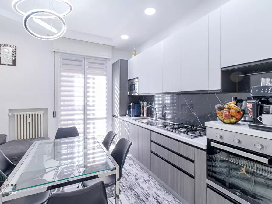 Immagine 4 di Appartamento in vendita  in via toscana 176 a Bologna