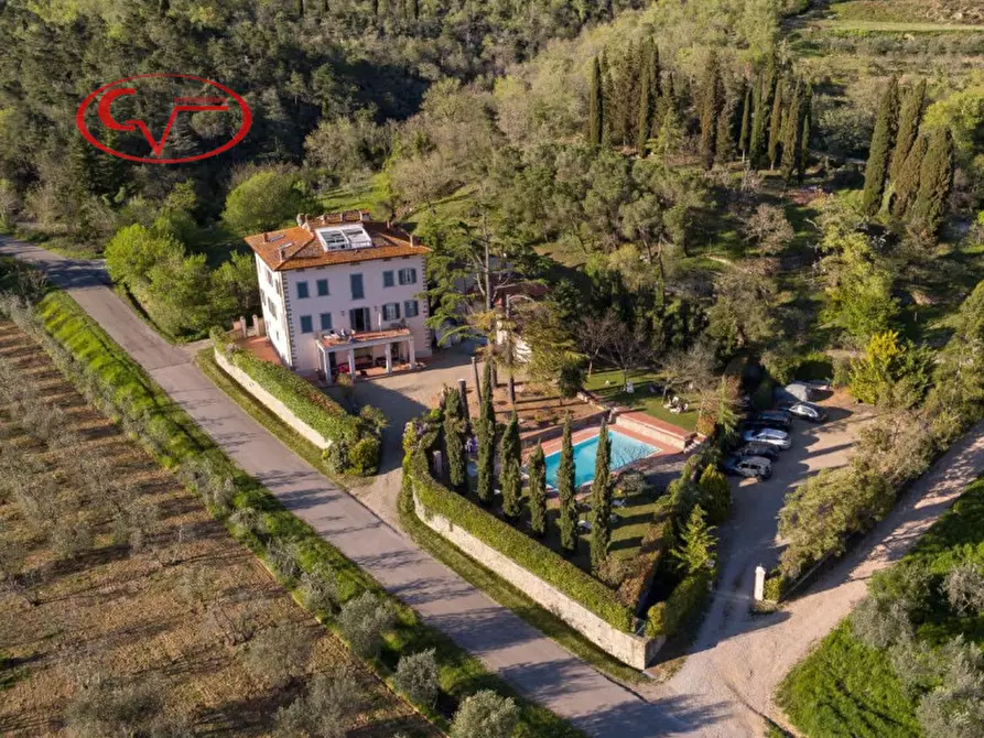 Immagine 1 di Villa in vendita  in Loro Ciuffenna a Loro Ciuffenna