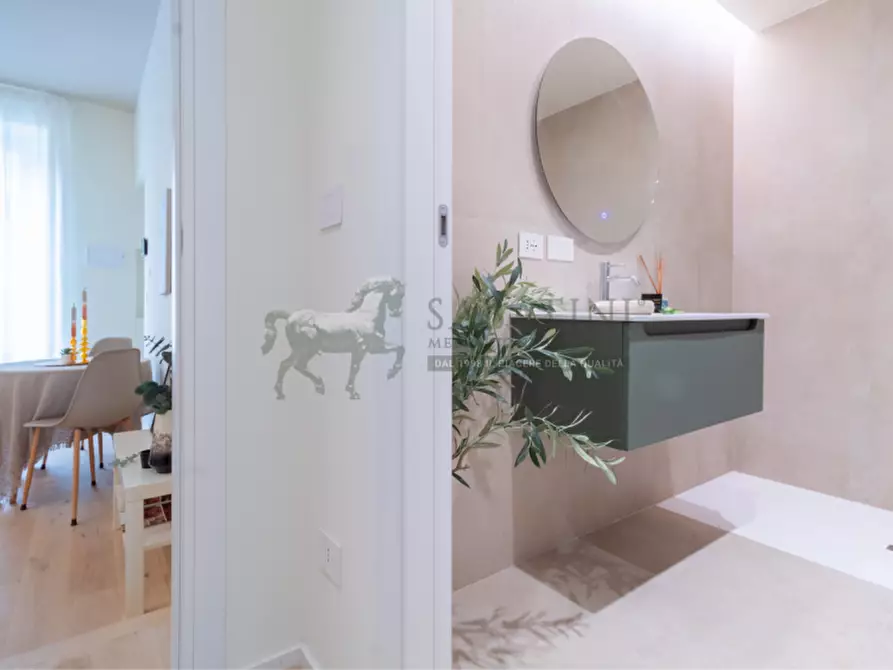 Immagine 13 di Appartamento in vendita  in via Pietro Maroncelli 9 a Milano