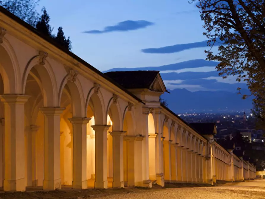 Immagine 4 di Casa indipendente in vendita  a Vicenza