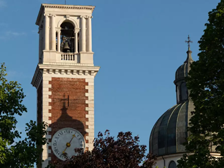 Immagine 9 di Casa indipendente in vendita  a Vicenza