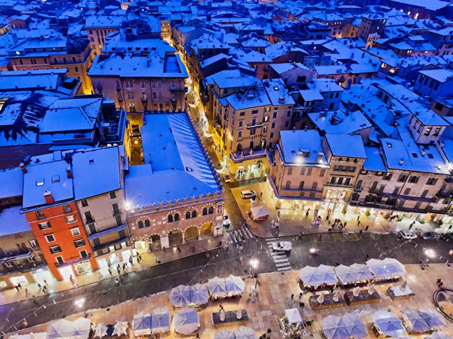 Immagine 4 di Appartamento in vendita  in Via Mazzini a Verona