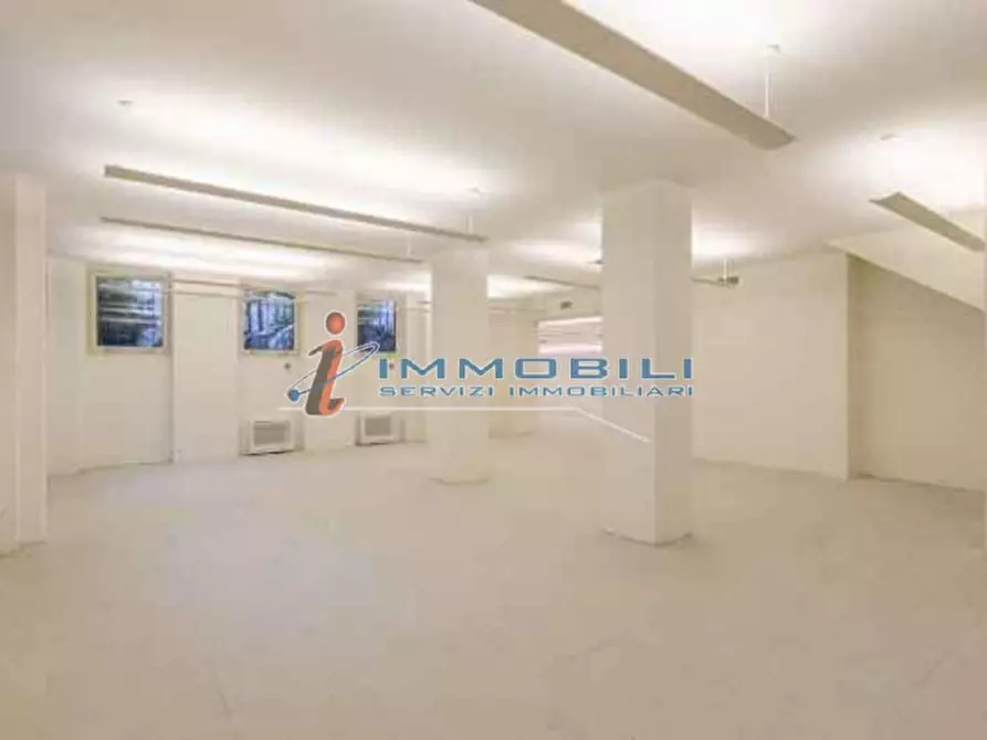 Immagine 4 di Ufficio in affitto  in VIA VESPUCCI AMERIGO a Milano