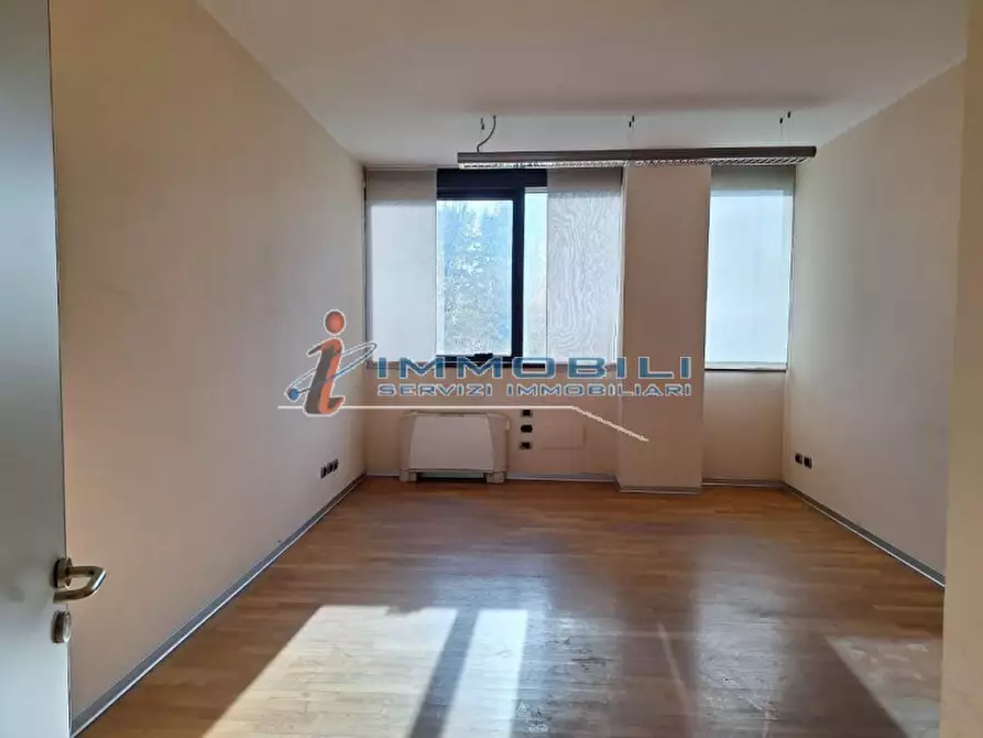 Immagine 2 di Ufficio in affitto  in VIA CANTORE GEN. a Sesto San Giovanni