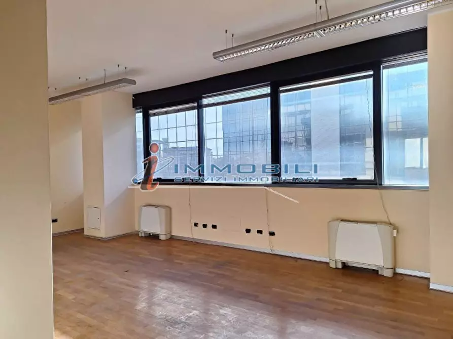 Immagine 10 di Ufficio in affitto  in VIA CANTORE GEN. a Sesto San Giovanni