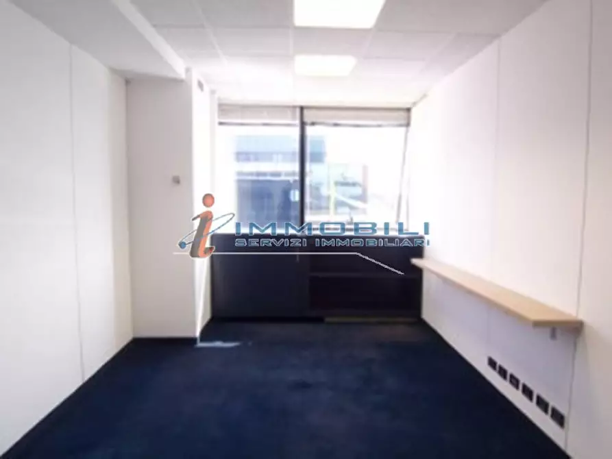 Immagine 8 di Ufficio in affitto  in STRADA 2 a Assago