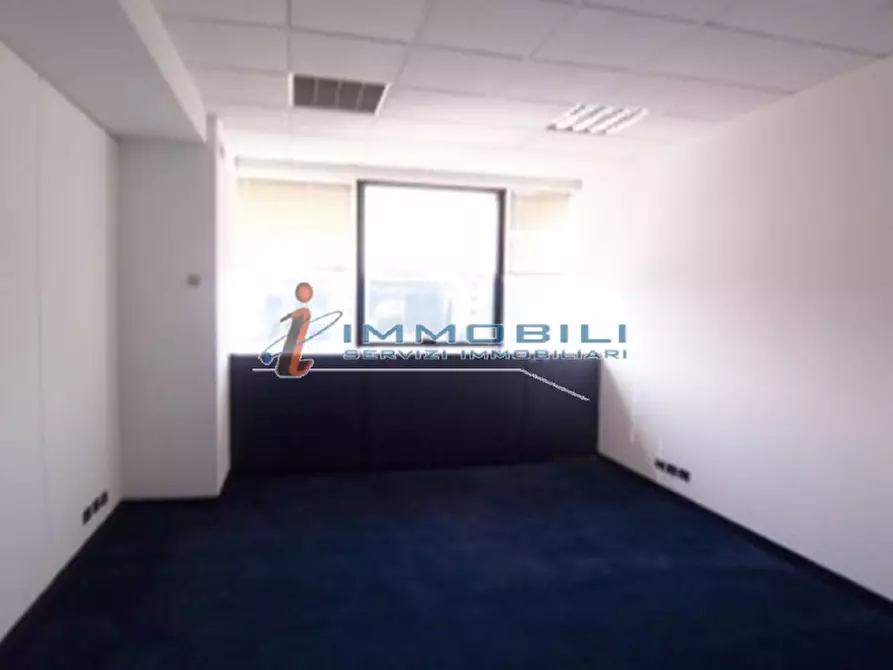 Immagine 9 di Ufficio in affitto  in STRADA 2 a Assago