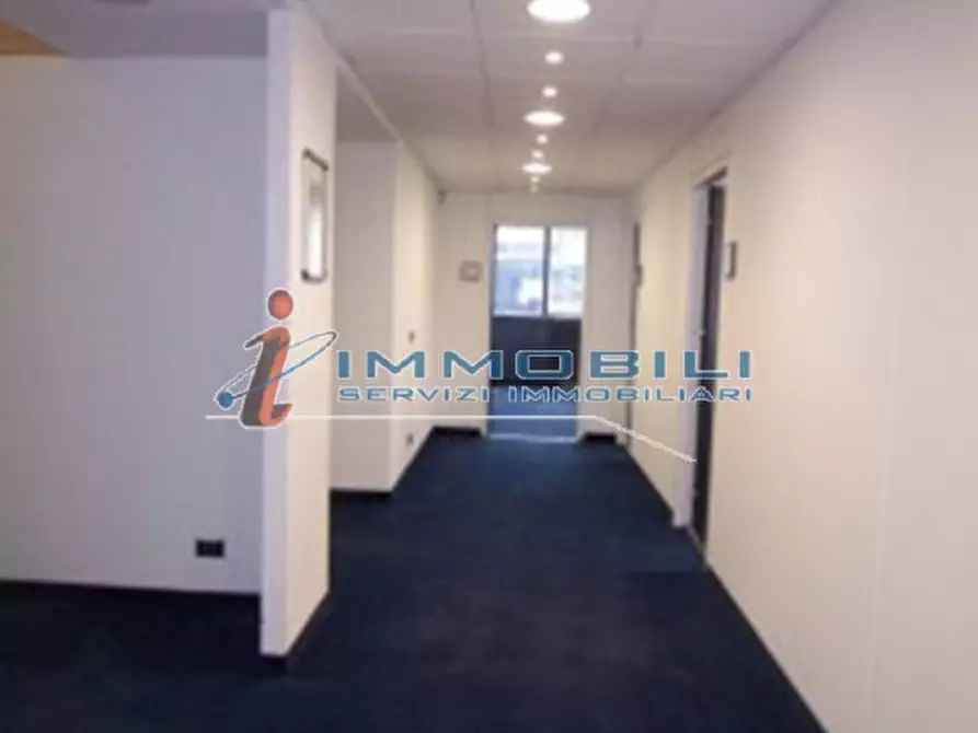 Immagine 10 di Ufficio in affitto  in STRADA 2 a Assago