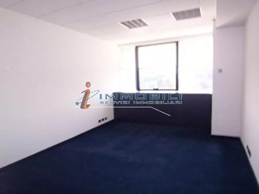Immagine 12 di Ufficio in affitto  in STRADA 2 a Assago