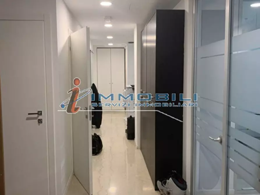Immagine 2 di Ufficio in affitto  in PIAZZA MISSORI GIUSEPPE a Milano