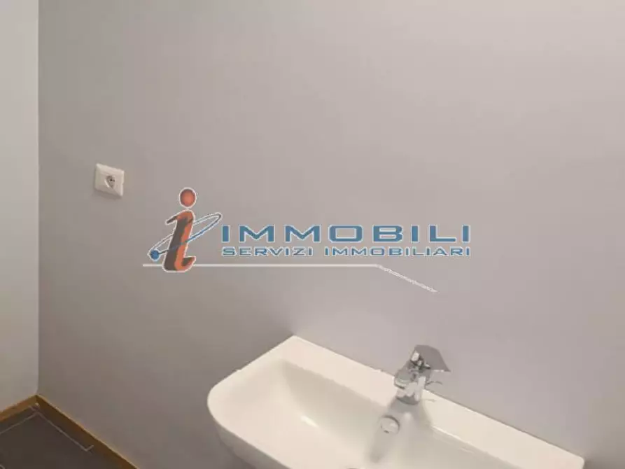 Immagine 5 di Ufficio in affitto  in LARGO AUGUSTO a Milano