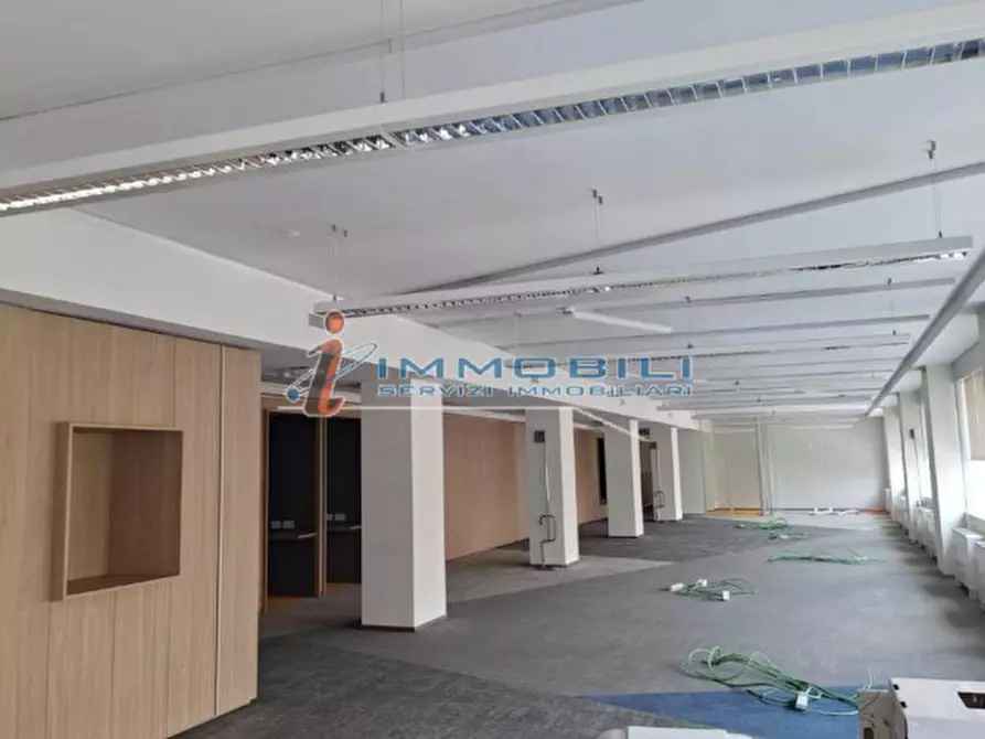 Immagine 3 di Ufficio in affitto  in VIALE MONZA a Milano