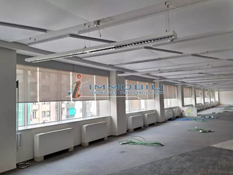 Immagine 13 di Ufficio in affitto  in VIALE MONZA a Milano