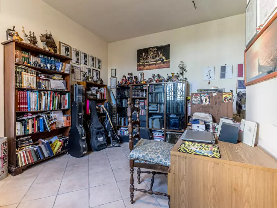 Immagine 12 di Appartamento in vendita  in Via Tuscolana 1661 a Roma