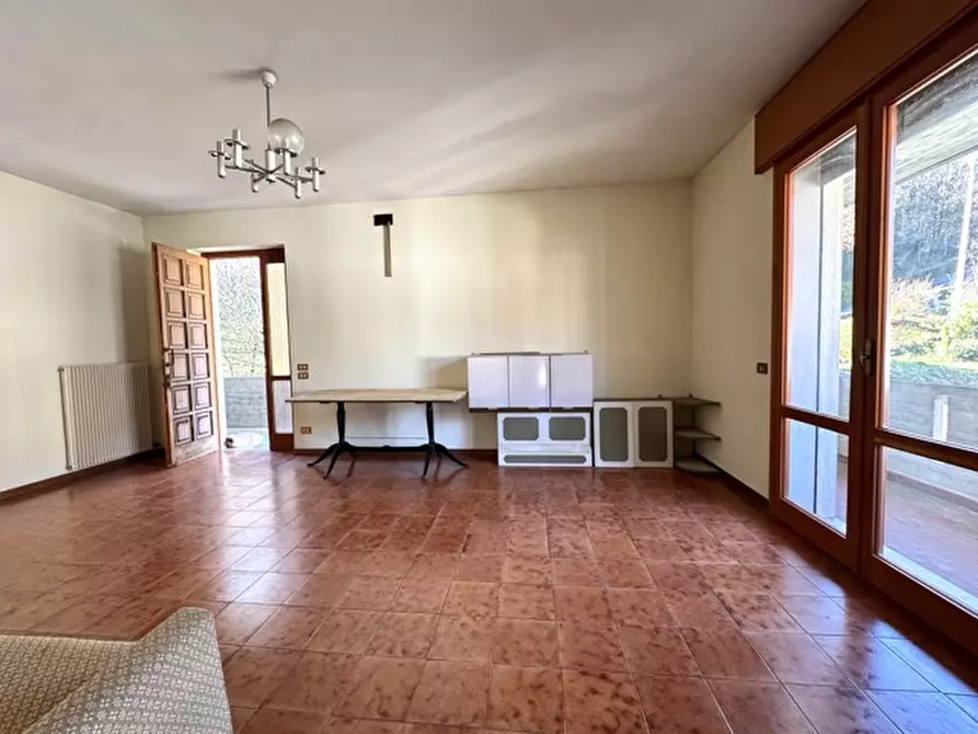 Immagine 10 di Appartamento in vendita  in Via Burani a Salcedo