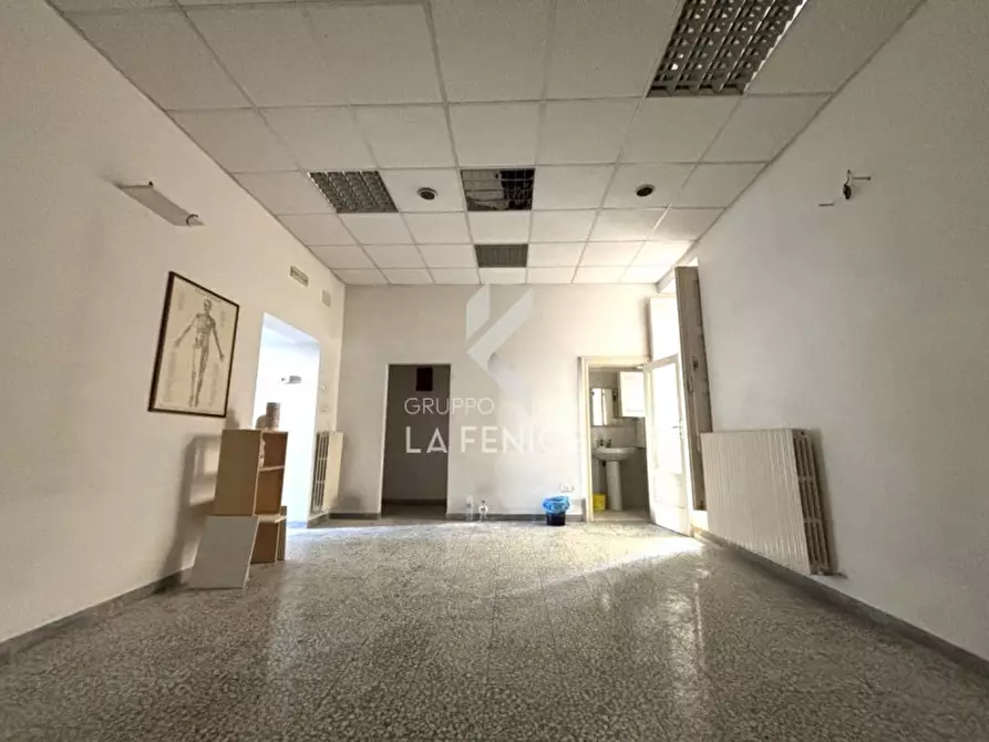 Immagine 12 di Casa indipendente in vendita  in viale europa 8 a Martina Franca