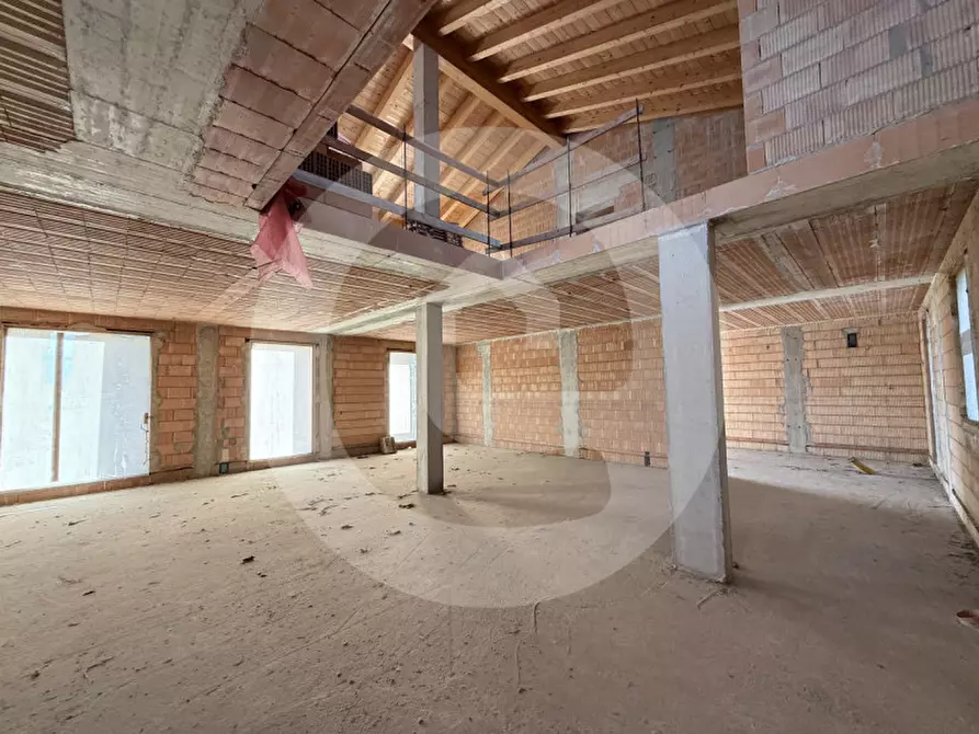 Immagine 4 di Casa bifamiliare in vendita  a Santa Giustina In Colle