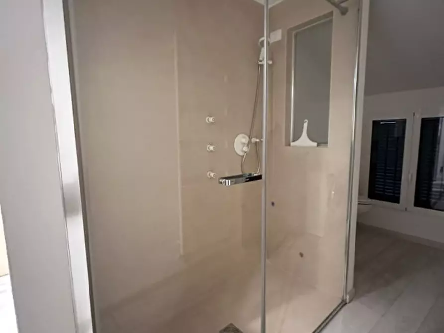 Immagine 5 di Appartamento in affitto  a Modena