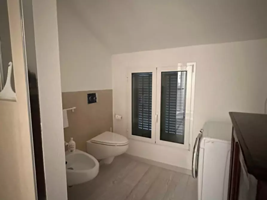 Immagine 6 di Appartamento in affitto  a Modena