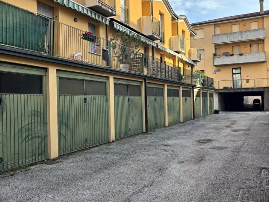 Immagine 15 di Villetta a schiera in vendita  a Lonigo