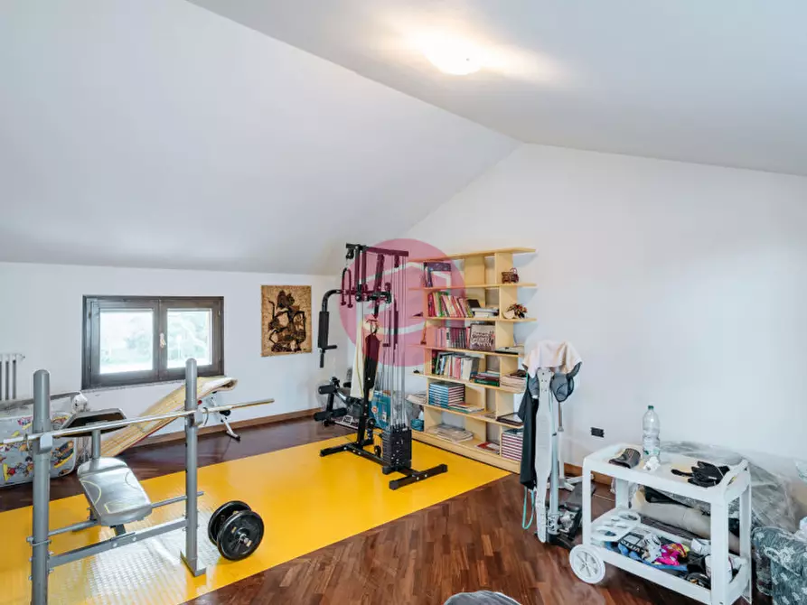 Immagine 21 di Villa in vendita  a Savignano Sul Rubicone